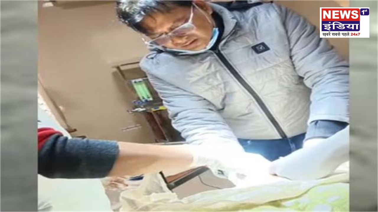 कन्नौज: सरकारी अस्पताल में ऑपरेशन कितना खतरनाक? — परीक्षा जारी, वायरल वीडियो ने मचा दिया हड़कंप